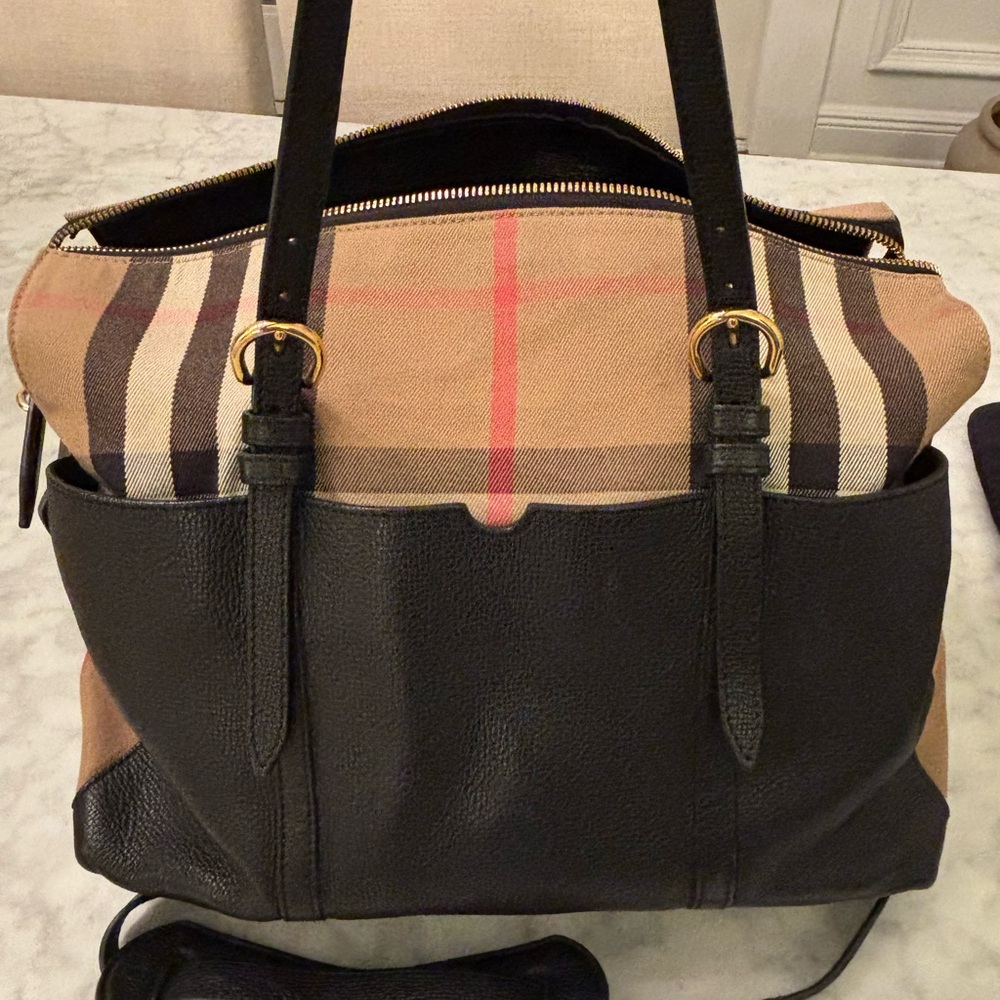 Burberry Black and Tan Baby Bag with Adjustable Strap - Picture 2 of 7